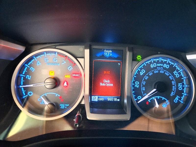 2017 TOYOTA TACOMA SR5 V6 9