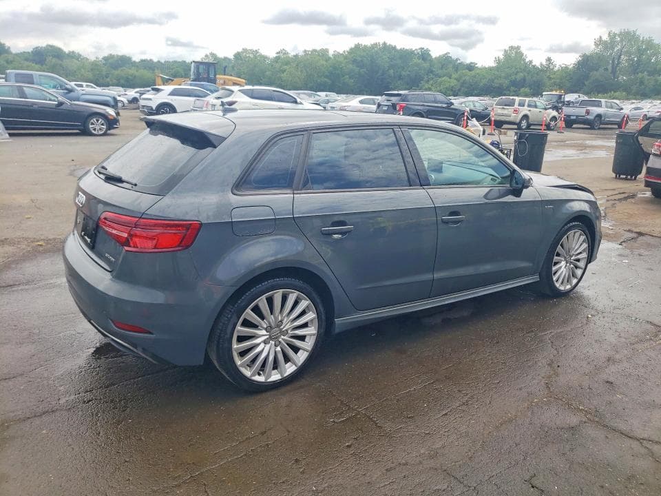 2017 AUDI A3 E-TRON PREMIUM 3
