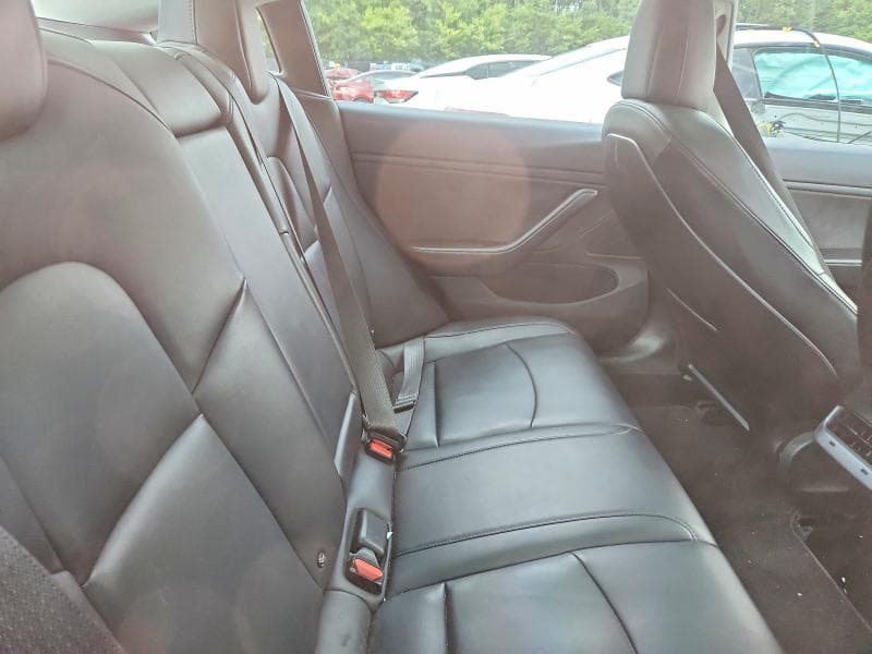 2018 TESLA MODEL 3 10