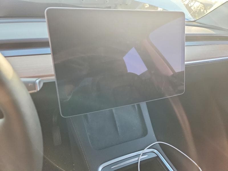 2025 TESLA MODEL Y 9