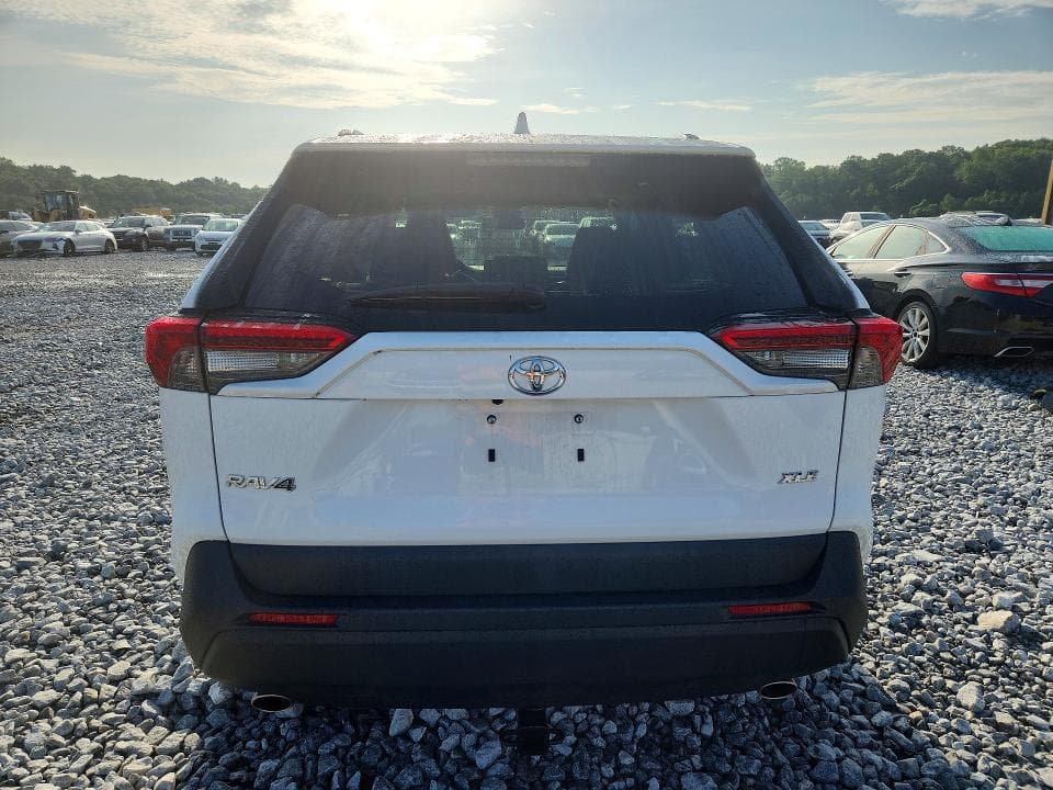 2019 TOYOTA RAV4 XLE PREMIUM 6