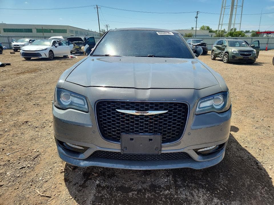 2017 CHRYSLER 300 S 5