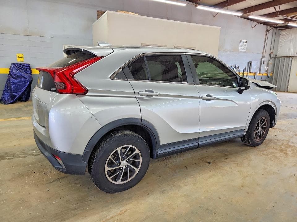 2020 MITSUBISHI ECLIPSE CROSS ES 3