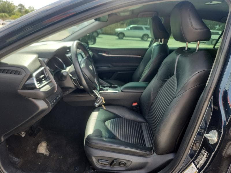 2018 TOYOTA CAMRY SE 7