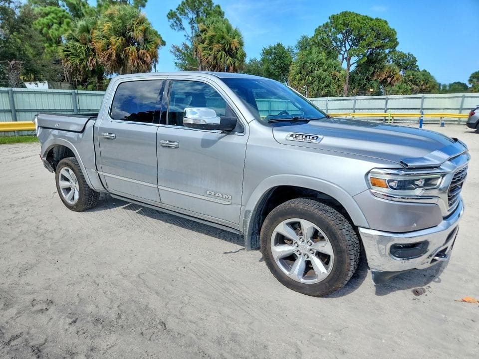 2019 RAM 1500 LIMITED 4