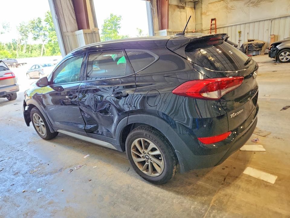 2017 HYUNDAI TUCSON SE 2