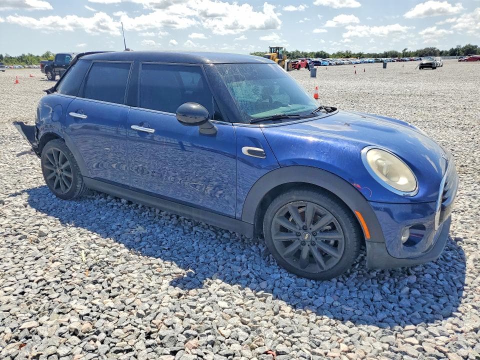 2017 MINI COOPER 4