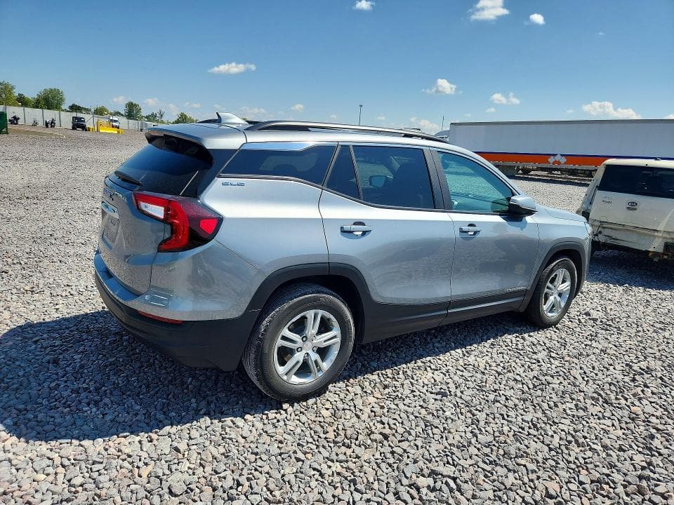 2023 GMC TERRAIN SLE 3