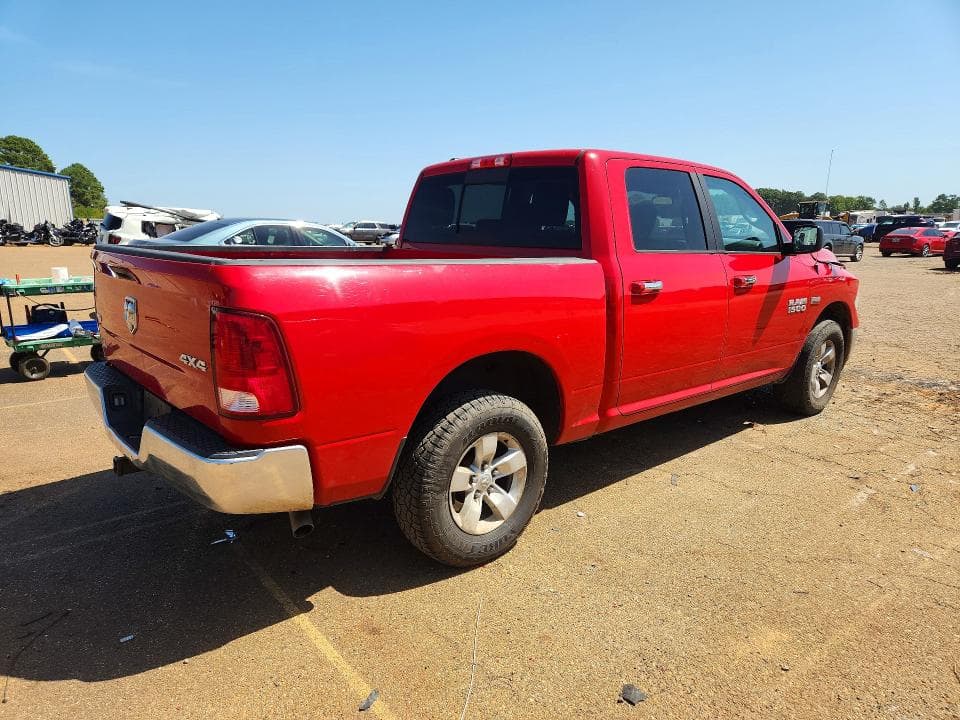 2018 RAM 1500 SLT 3