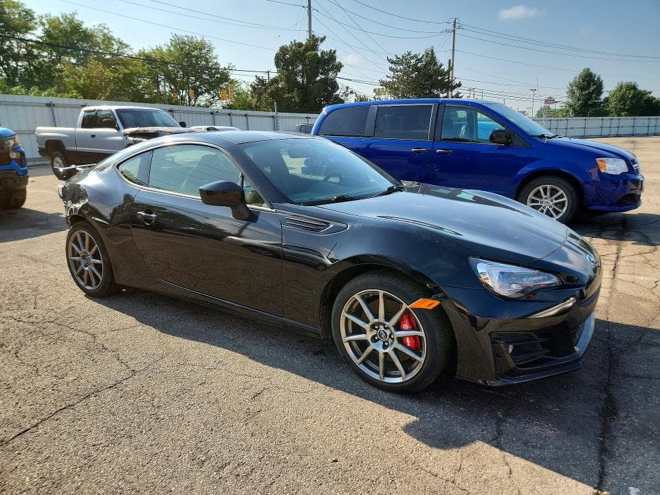 2017 SUBARU BRZ 2.0 LIMITED 4