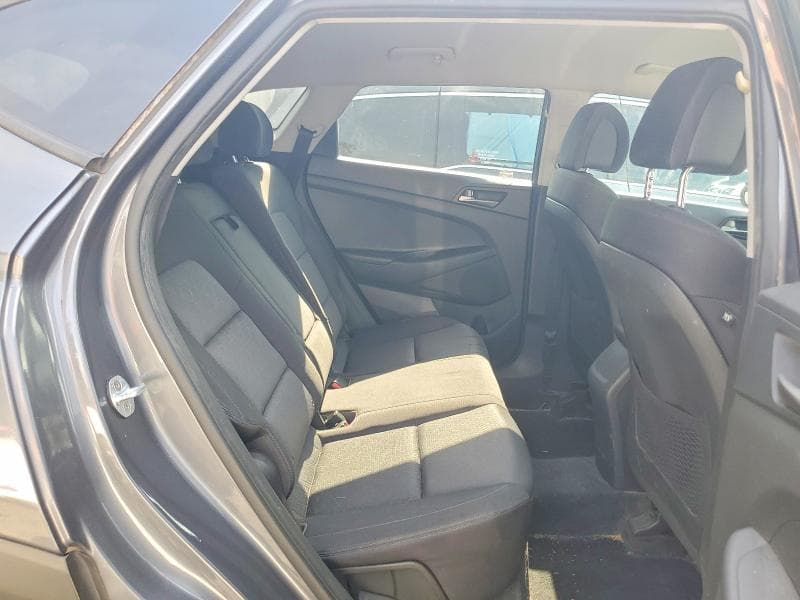 2017 HYUNDAI TUCSON SE 11