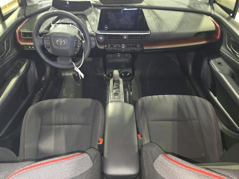 2025 TOYOTA PRIUS PLUG-IN HYBRID SE 8