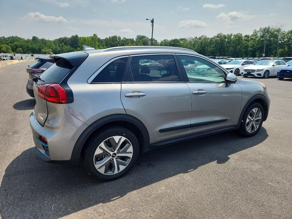 2022 KIA NIRO EV S 3