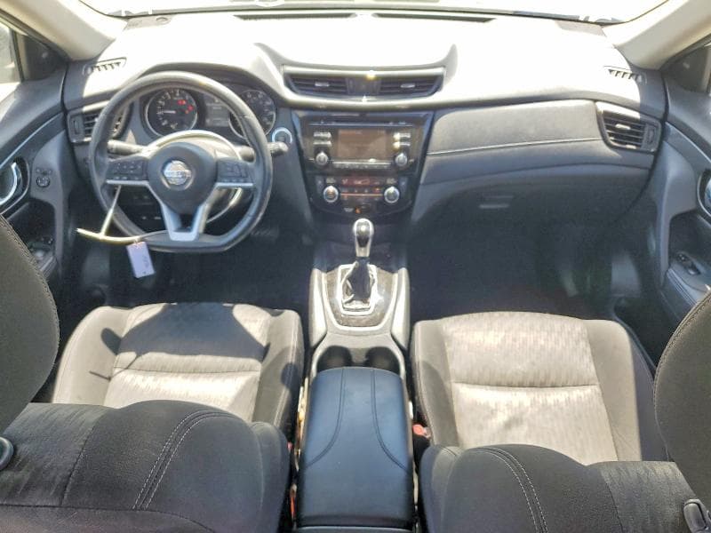 2017 NISSAN ROGUE SV 8