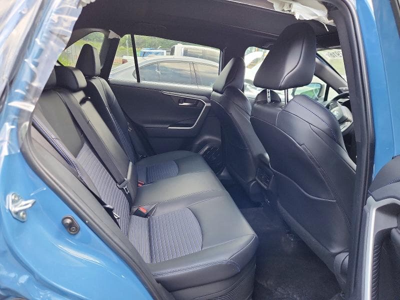 2024 TOYOTA RAV4 XSE 11