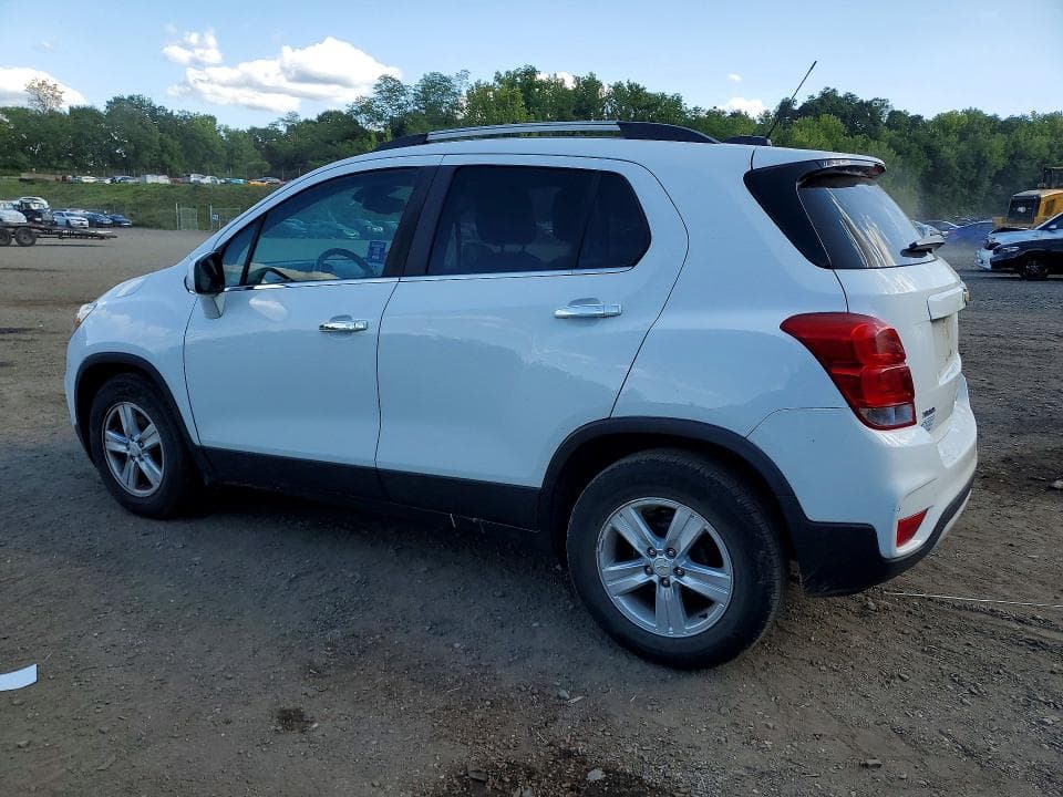2017 CHEVROLET TRAX 1LT 2