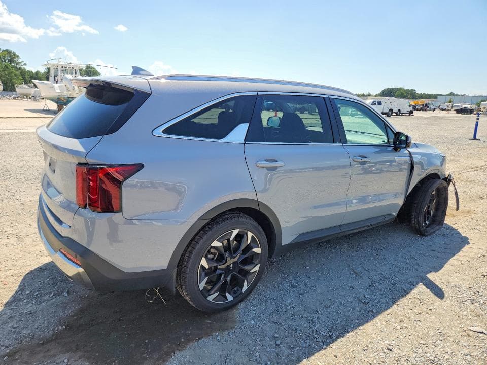 2024 KIA SORENTO EX 3