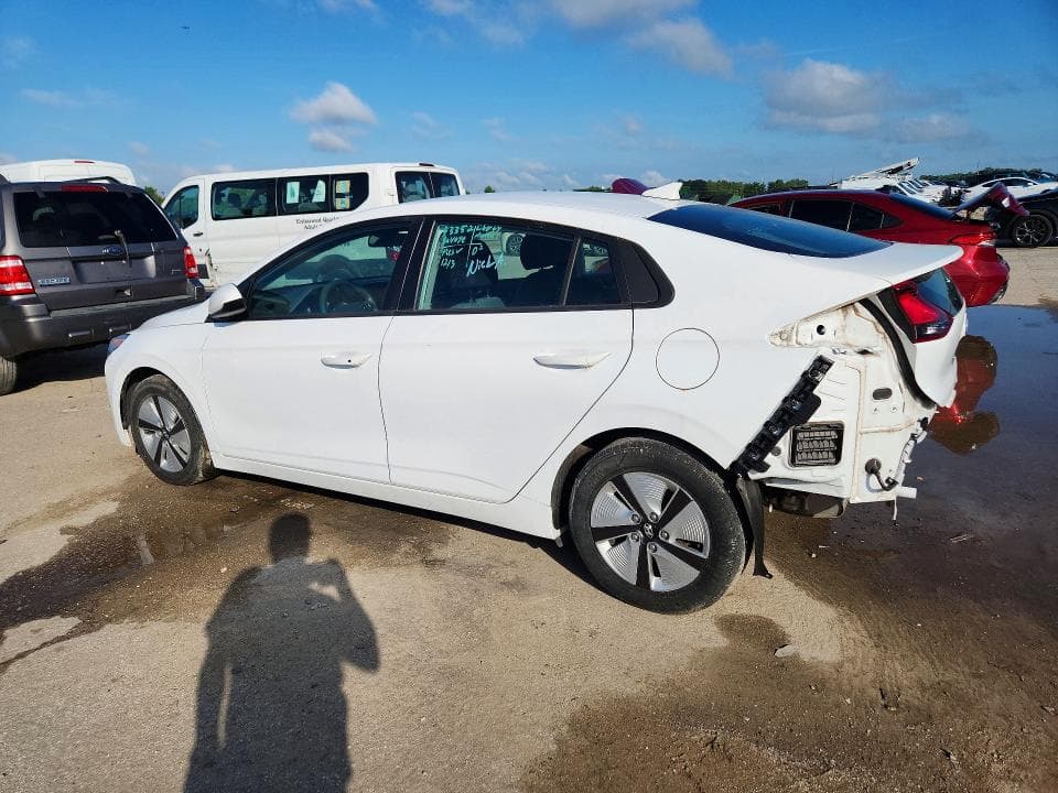 2021 HYUNDAI IONIQ BLUE 2