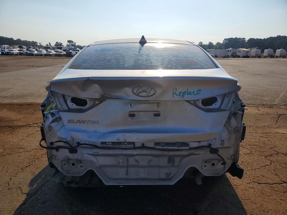 2018 HYUNDAI ELANTRA SEL 6