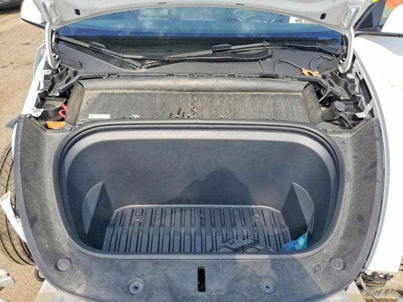 2024 TESLA MODEL Y 11
