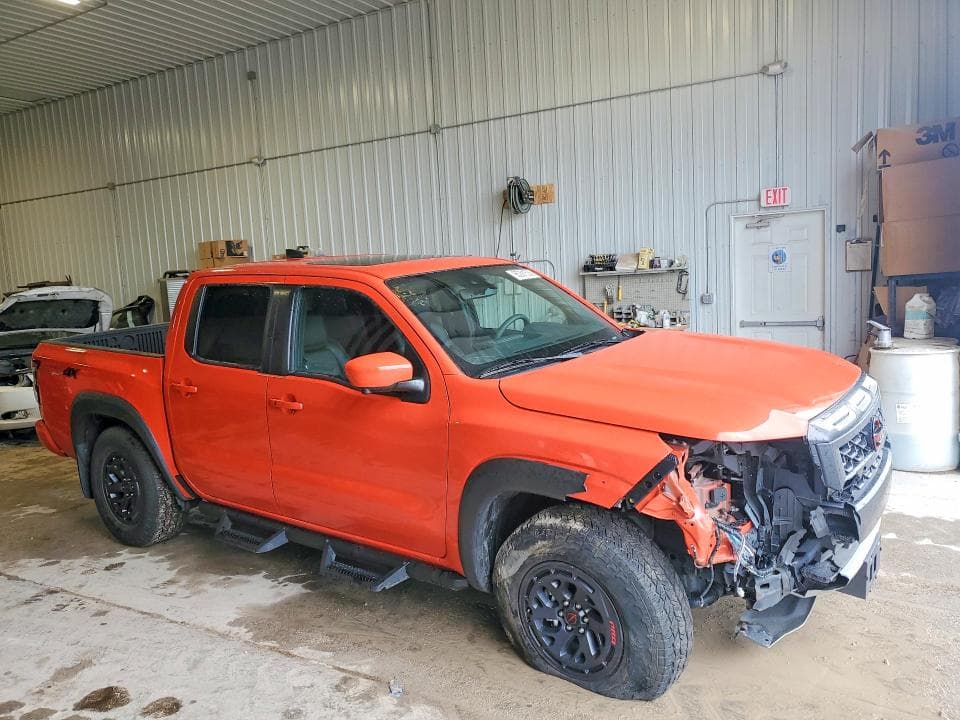 2025 NISSAN FRONTIER PRO-4X 4