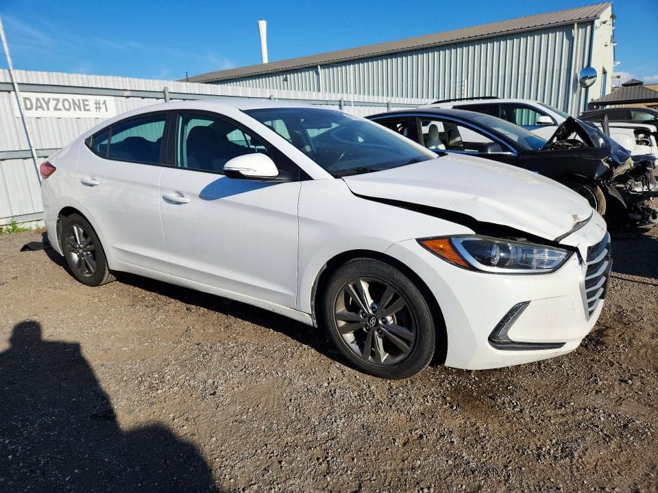 2017 HYUNDAI ELANTRA SE 4