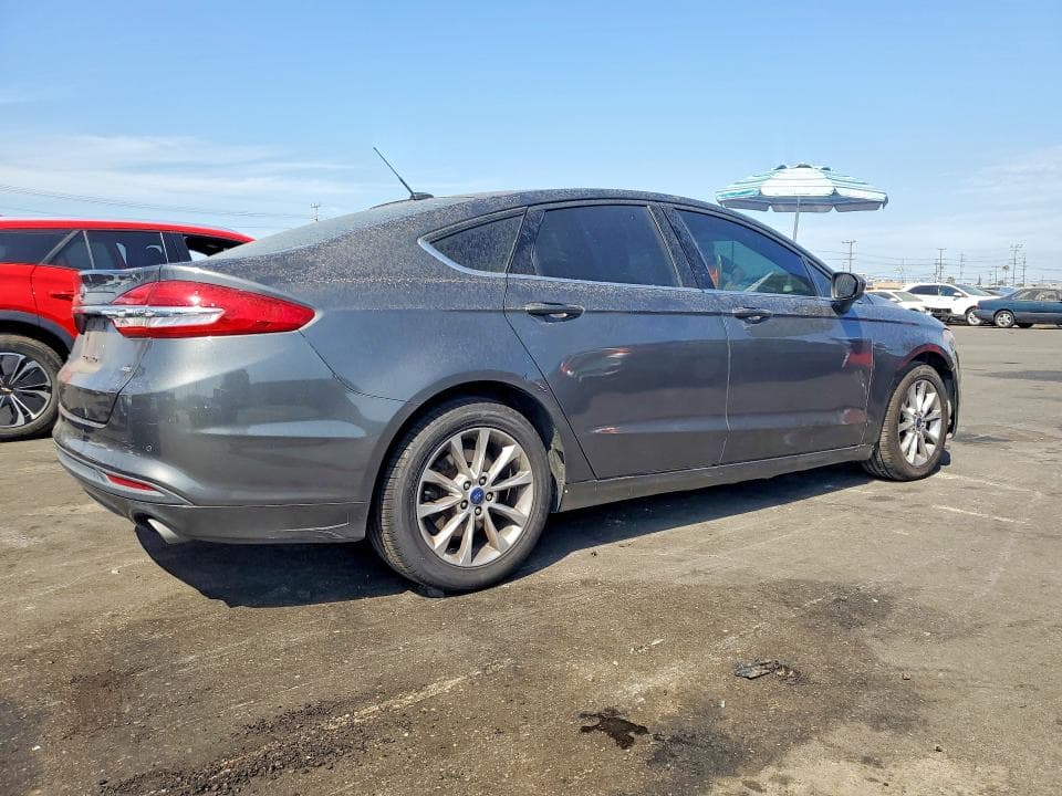 2017 FORD FUSION SE 3