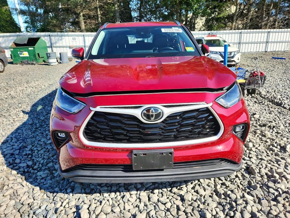 2021 TOYOTA HIGHLANDER XLE 5