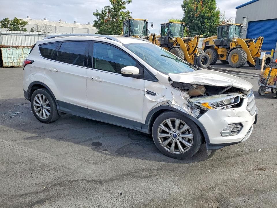 2017 FORD ESCAPE TITANIUM 4