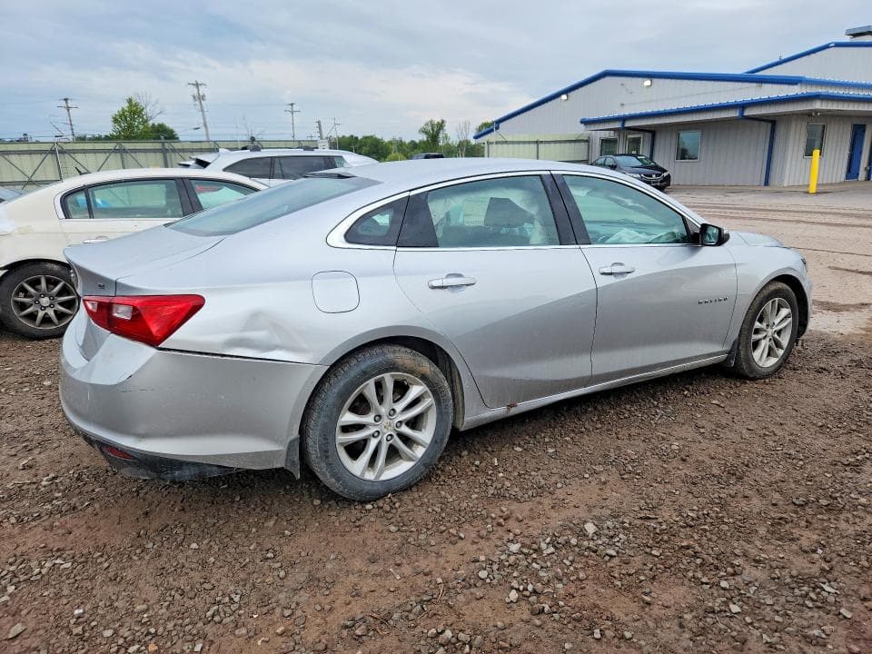 2017 CHEVROLET MALIBU LT 3