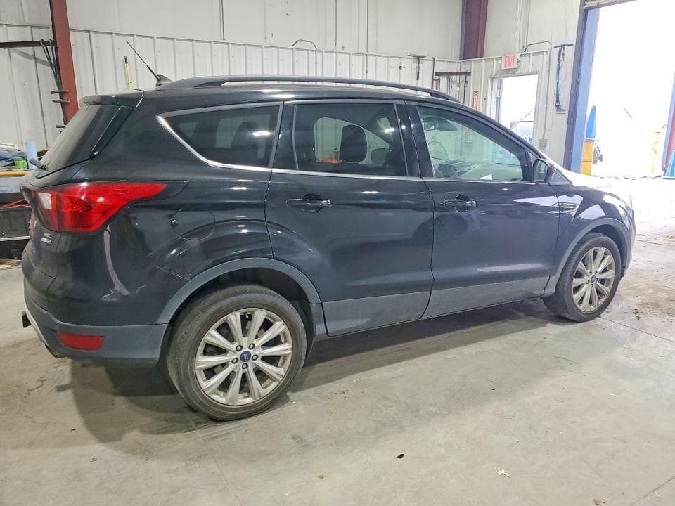 2019 FORD ESCAPE SEL 3