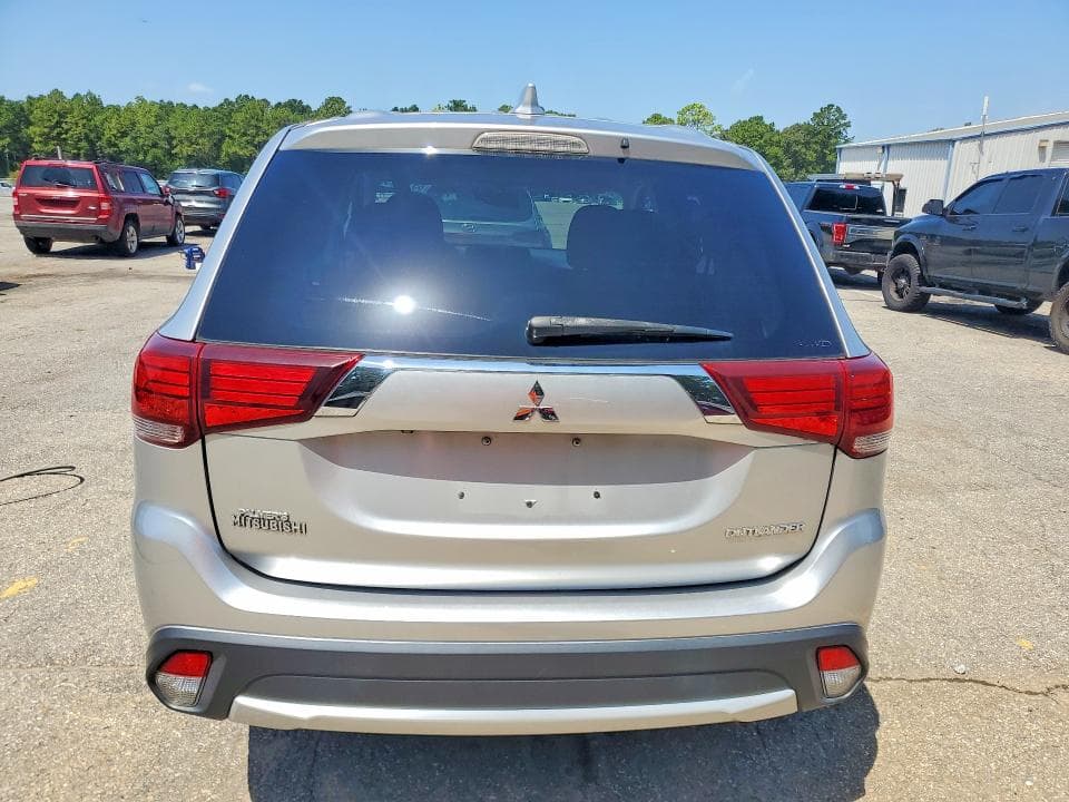 2018 MITSUBISHI OUTLANDER SE 6