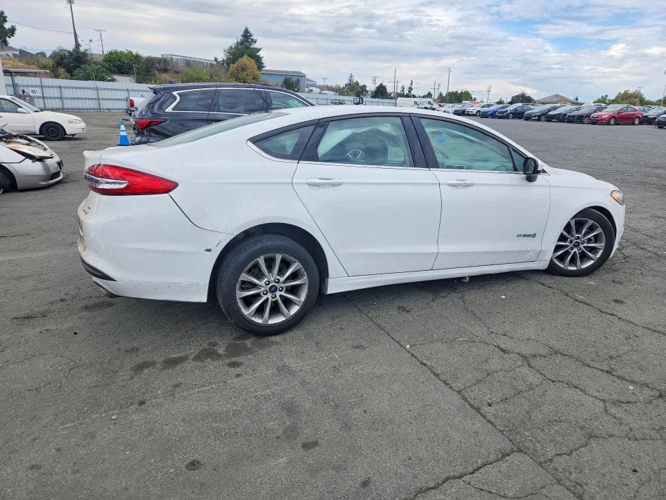 2017 FORD FUSION SE HYBRID 3