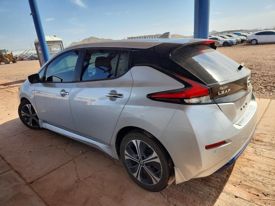 2020 NISSAN LEAF SV 2