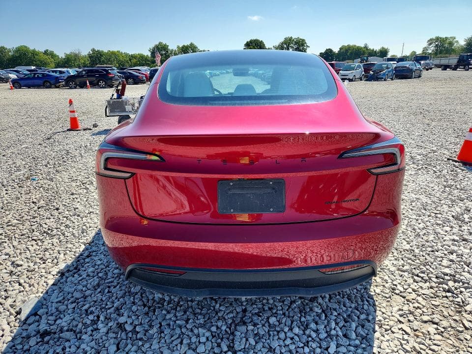 2026 TESLA MODEL 3 6