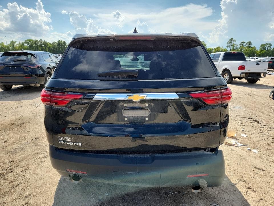 2023 CHEVROLET TRAVERSE LS 6