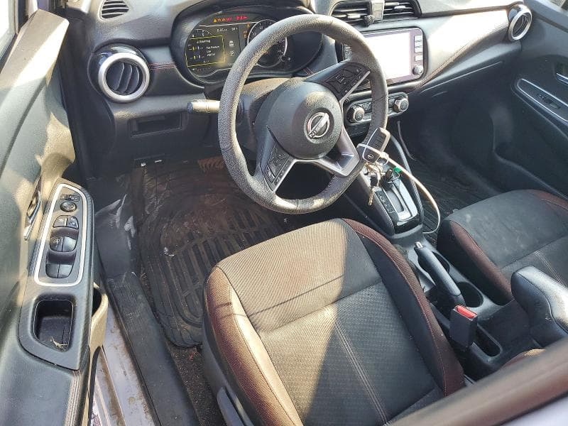 2023 NISSAN VERSA SR 8