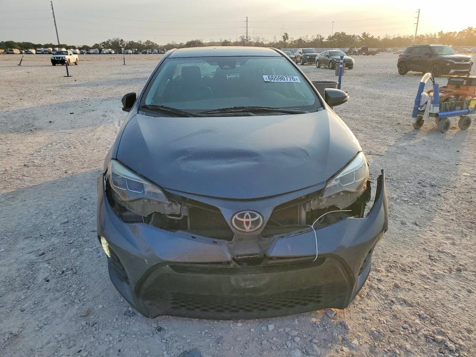 2017 TOYOTA COROLLA SE 5