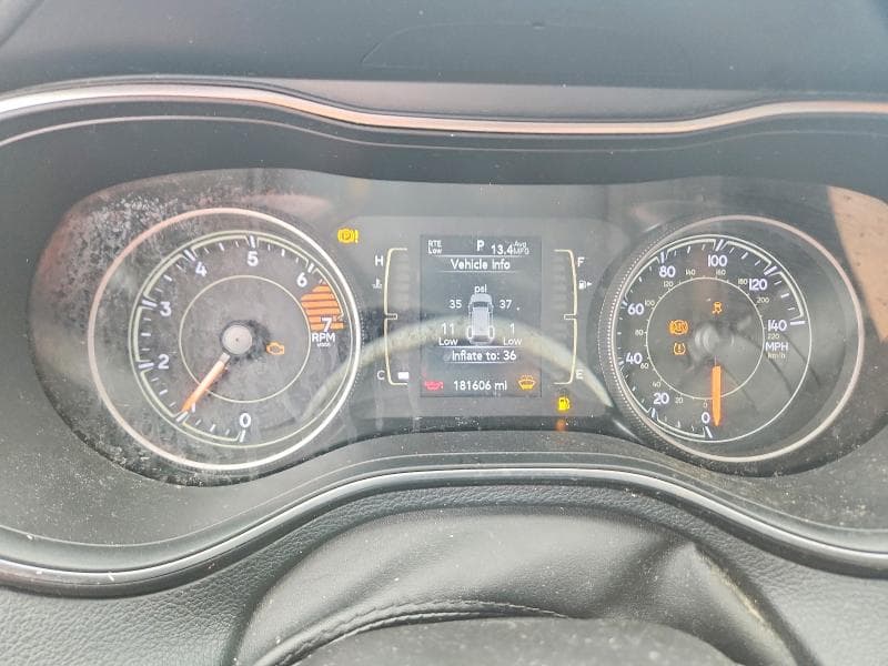 2019 JEEP CHEROKEE LATITUDE PLUS 9
