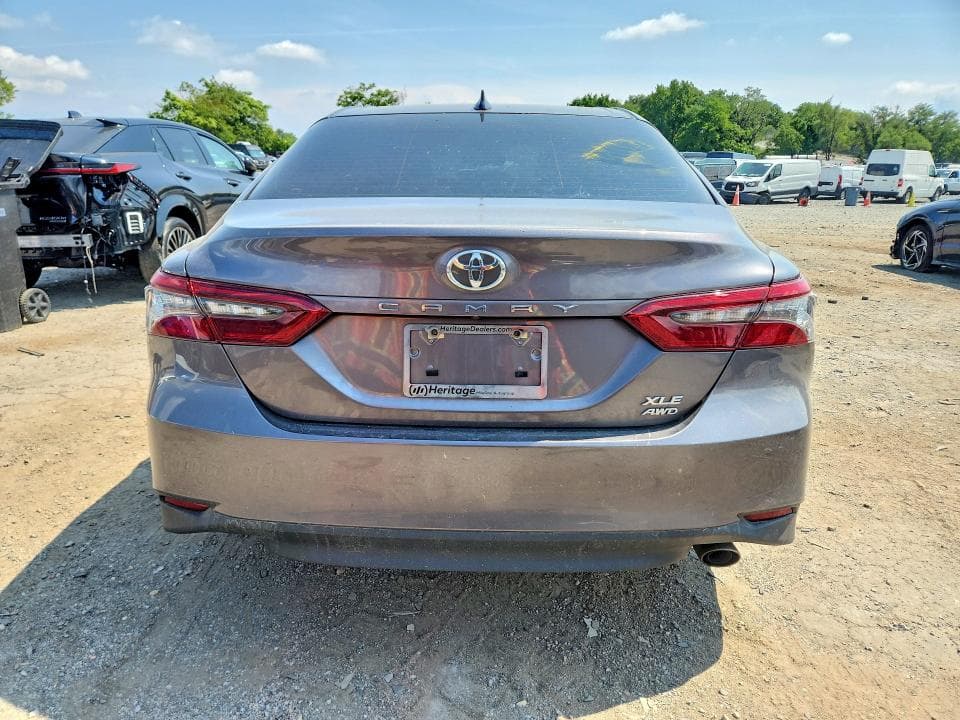 2023 TOYOTA CAMRY XLE 6