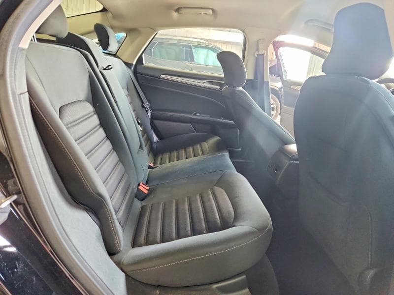 2017 FORD FUSION SE 10
