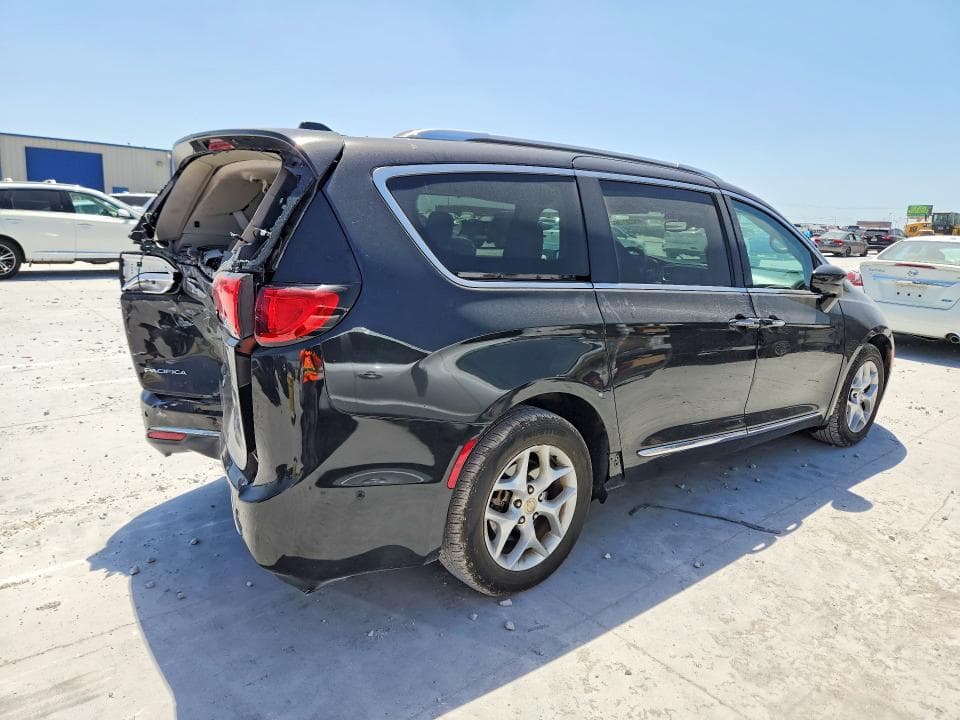 2017 CHRYSLER PACIFICA TOURING L PLUS 3