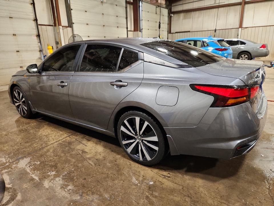 2021 NISSAN ALTIMA SR 2