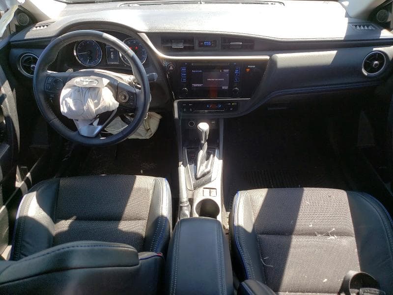 2017 TOYOTA COROLLA SE 8