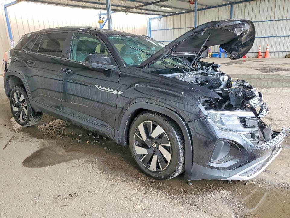 2026 VOLKSWAGEN ATLAS CROSS SPORT SE 4