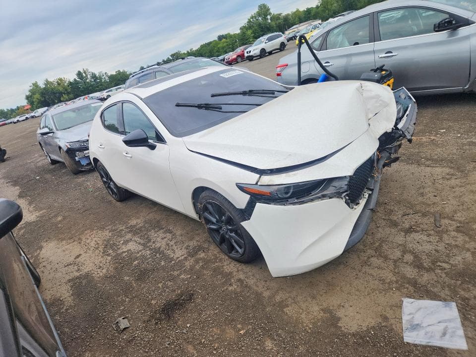 2021 MAZDA 3 4