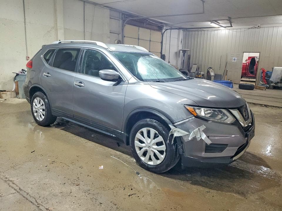 2017 NISSAN ROGUE S 4