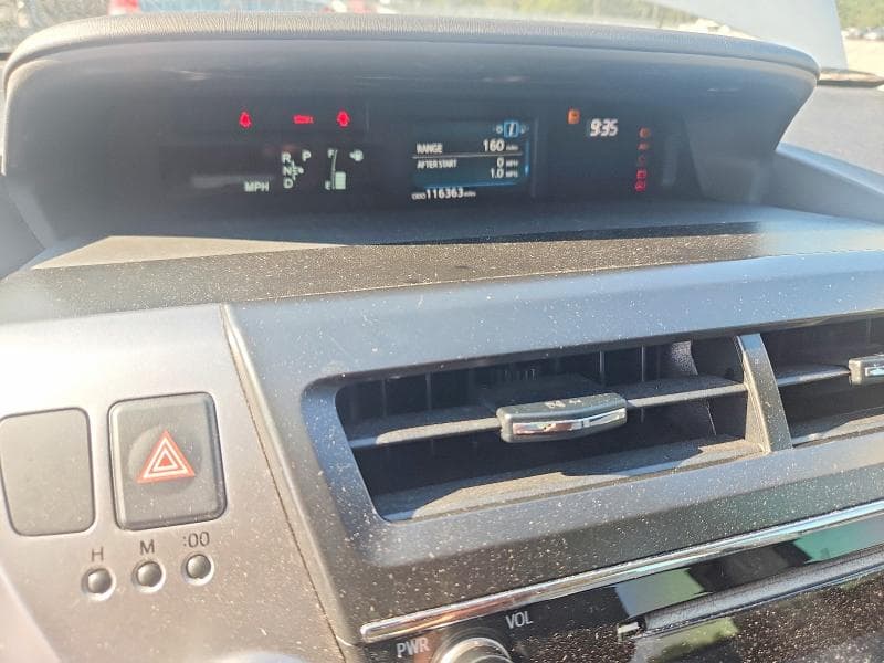 2017 TOYOTA PRIUS V FOUR 9