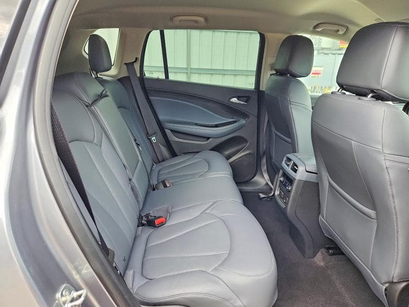 2019 BUICK ENVISION ESSENCE 11
