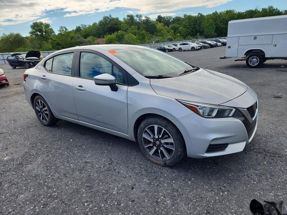 2021 NISSAN VERSA SV 4